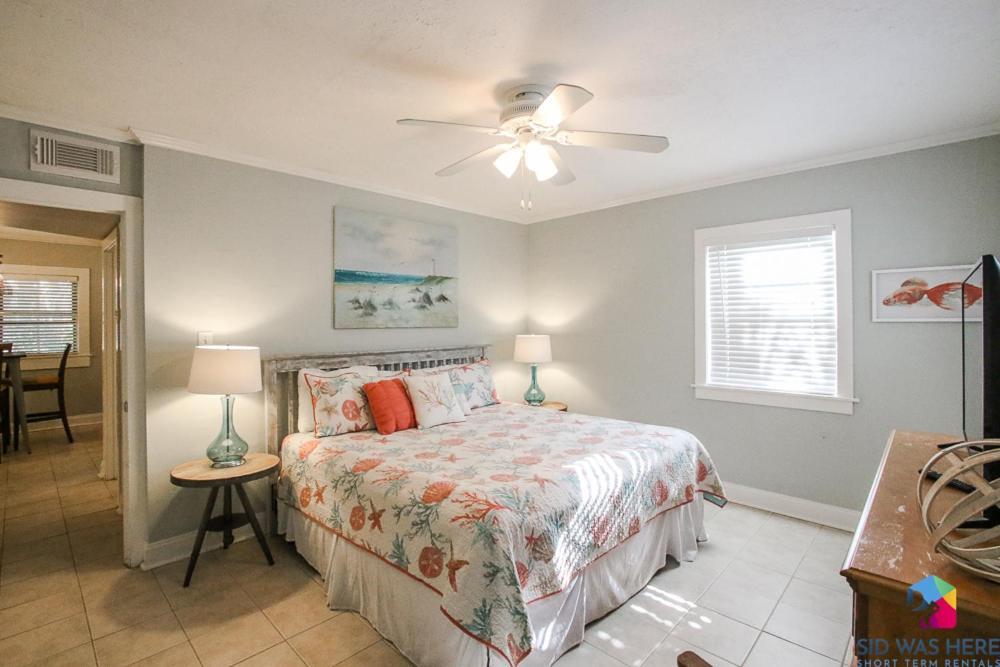 Sandys Dream Walk To North Beach Lower Apartment Tybee Island Exteriör bild